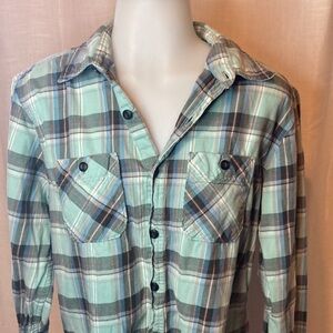 American Eagle outfitters size medium green, gray blue button up flannel